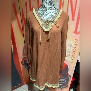 Boho Brown V-Neck Tunic Style Women's Top Preloved with 🦋 Butterfly Earrings